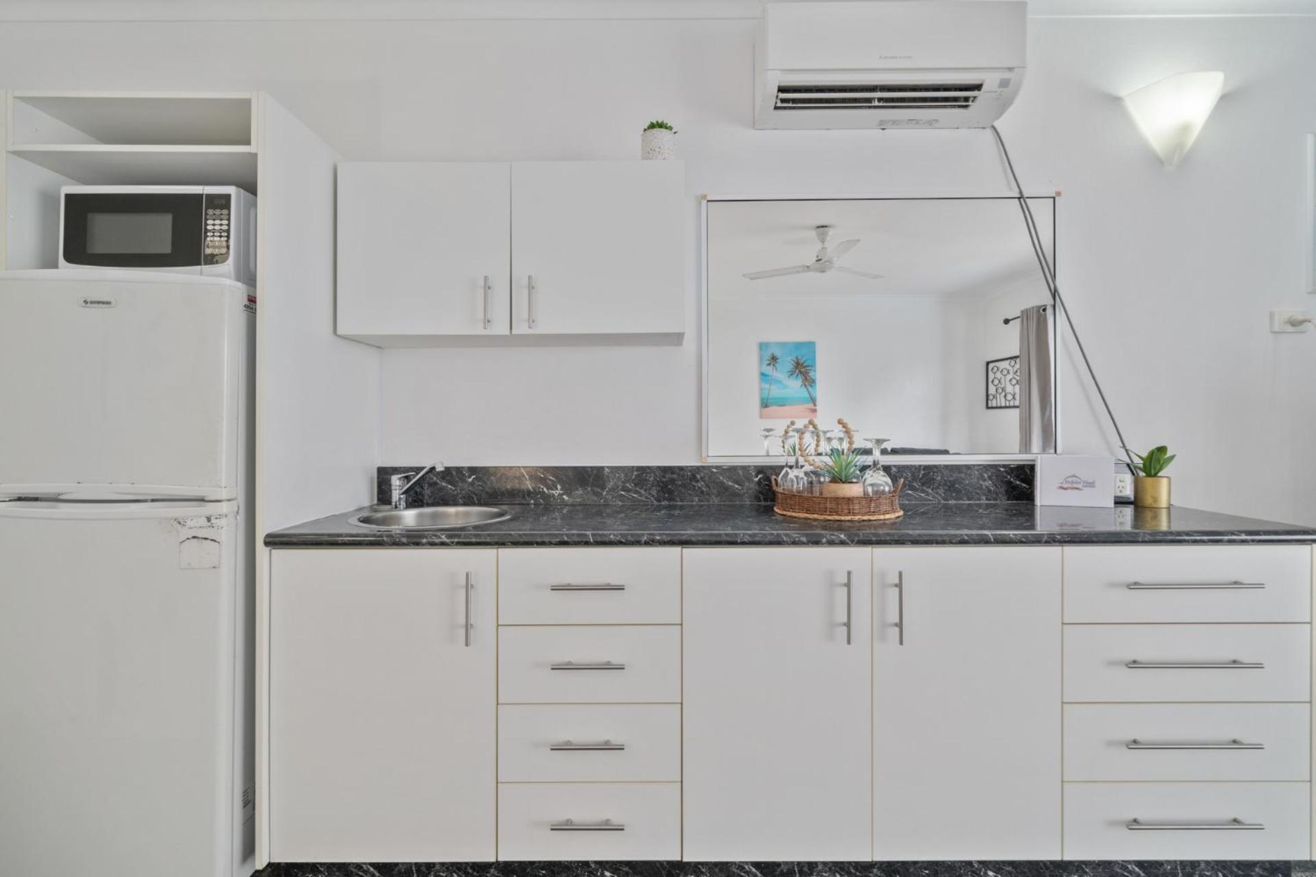 The Resort At Dolphin Heads Mackay Exterior foto